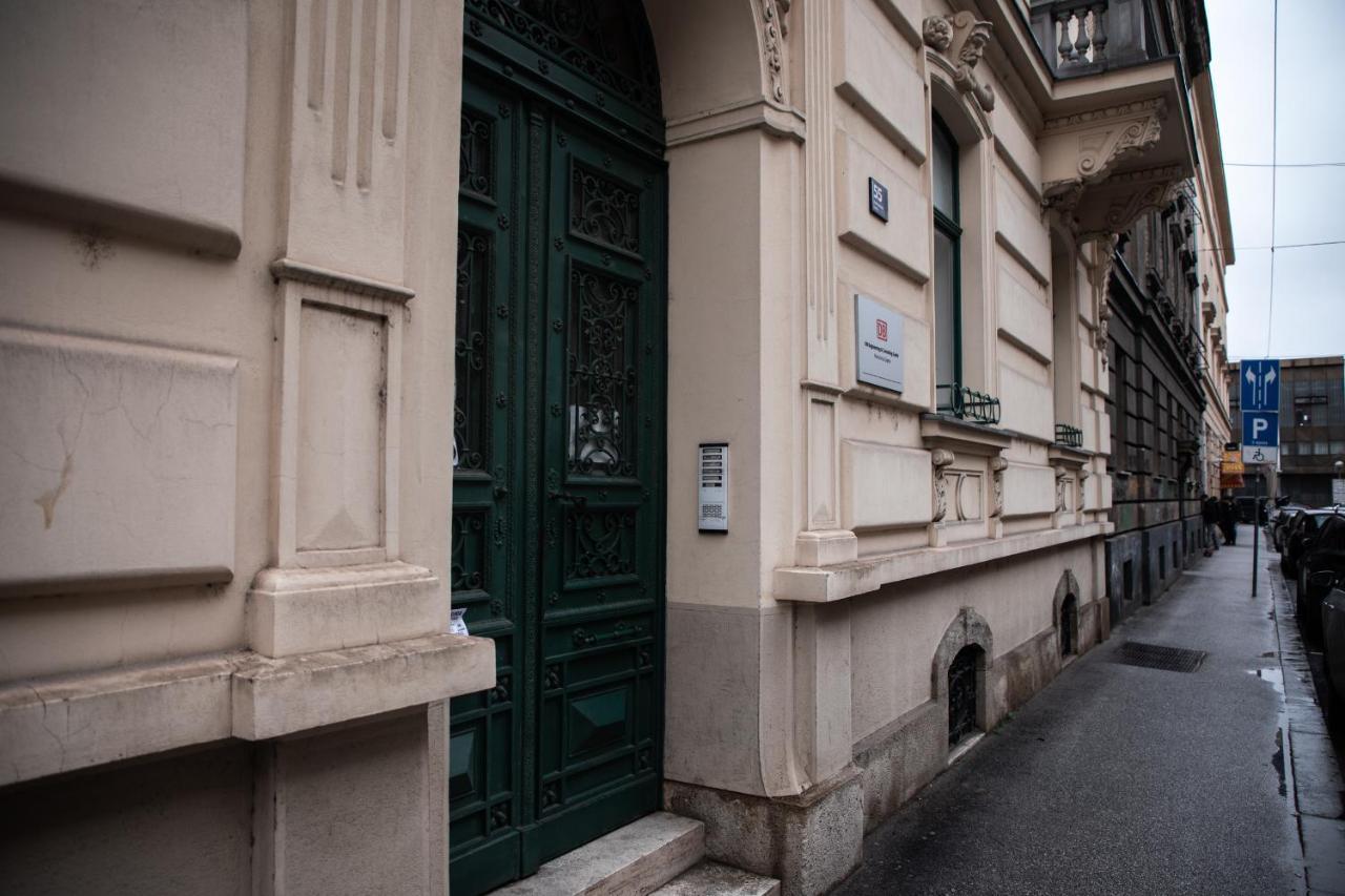 Roberto Boutique Studio Apartman ザグレブ エクステリア 写真